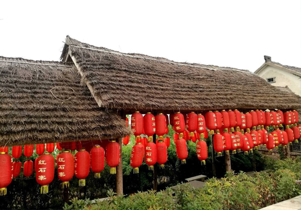 茅草長(zhǎng)廊
